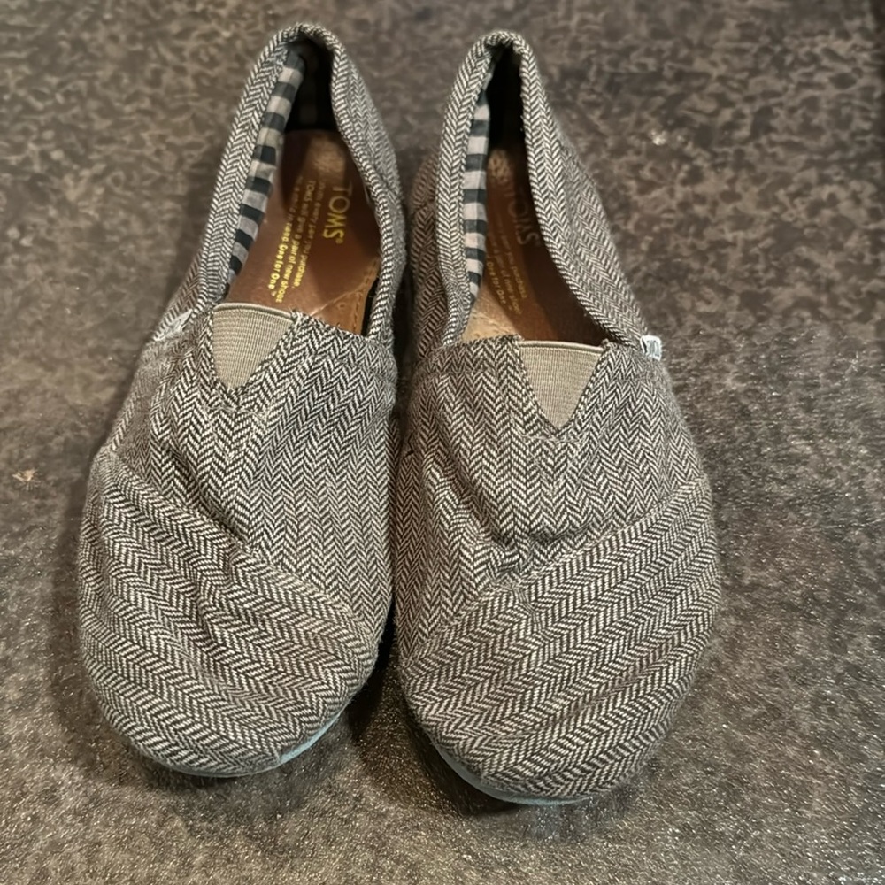Brown Herringbone Toms